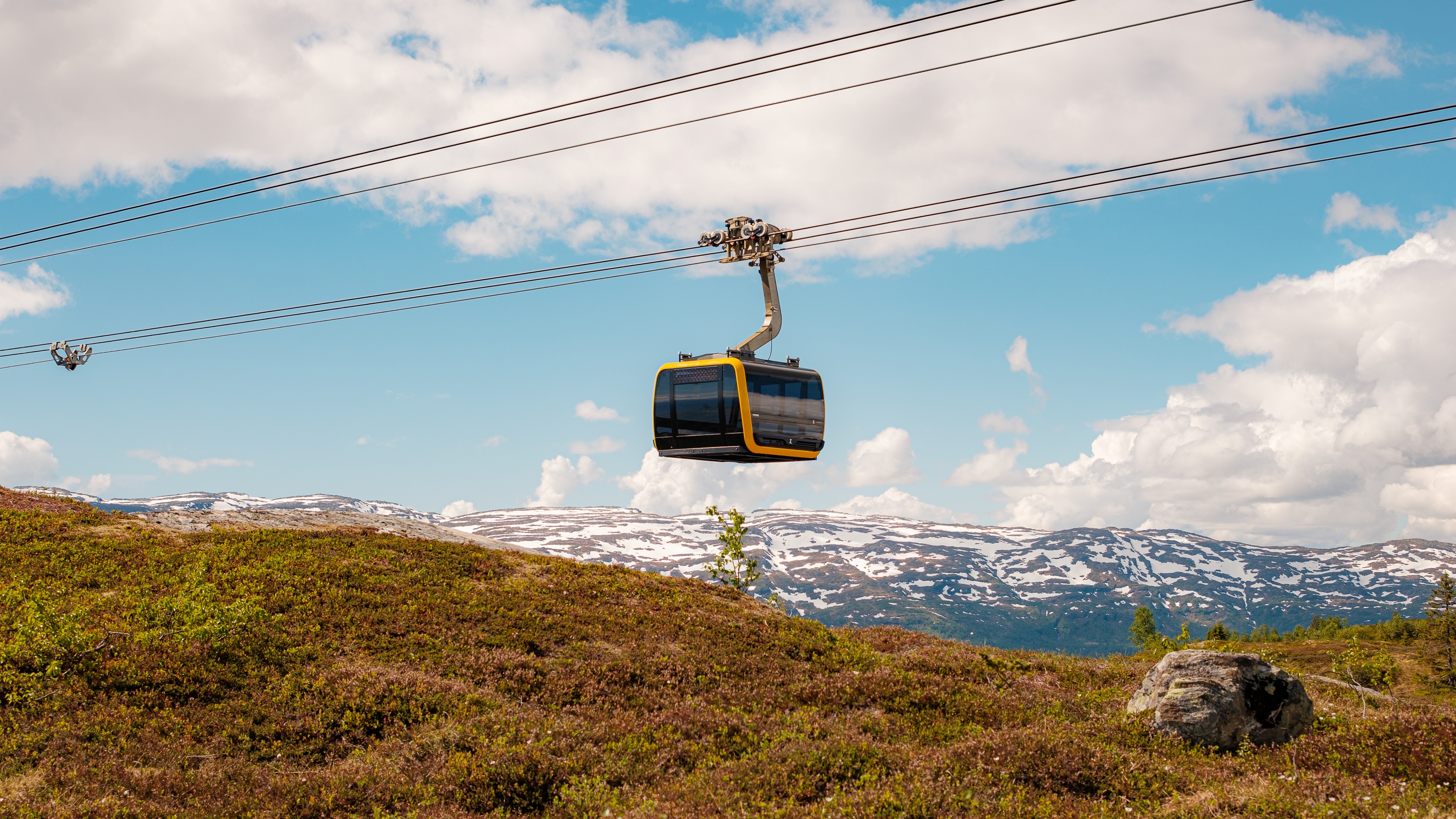gondol i vårlandskap, voss