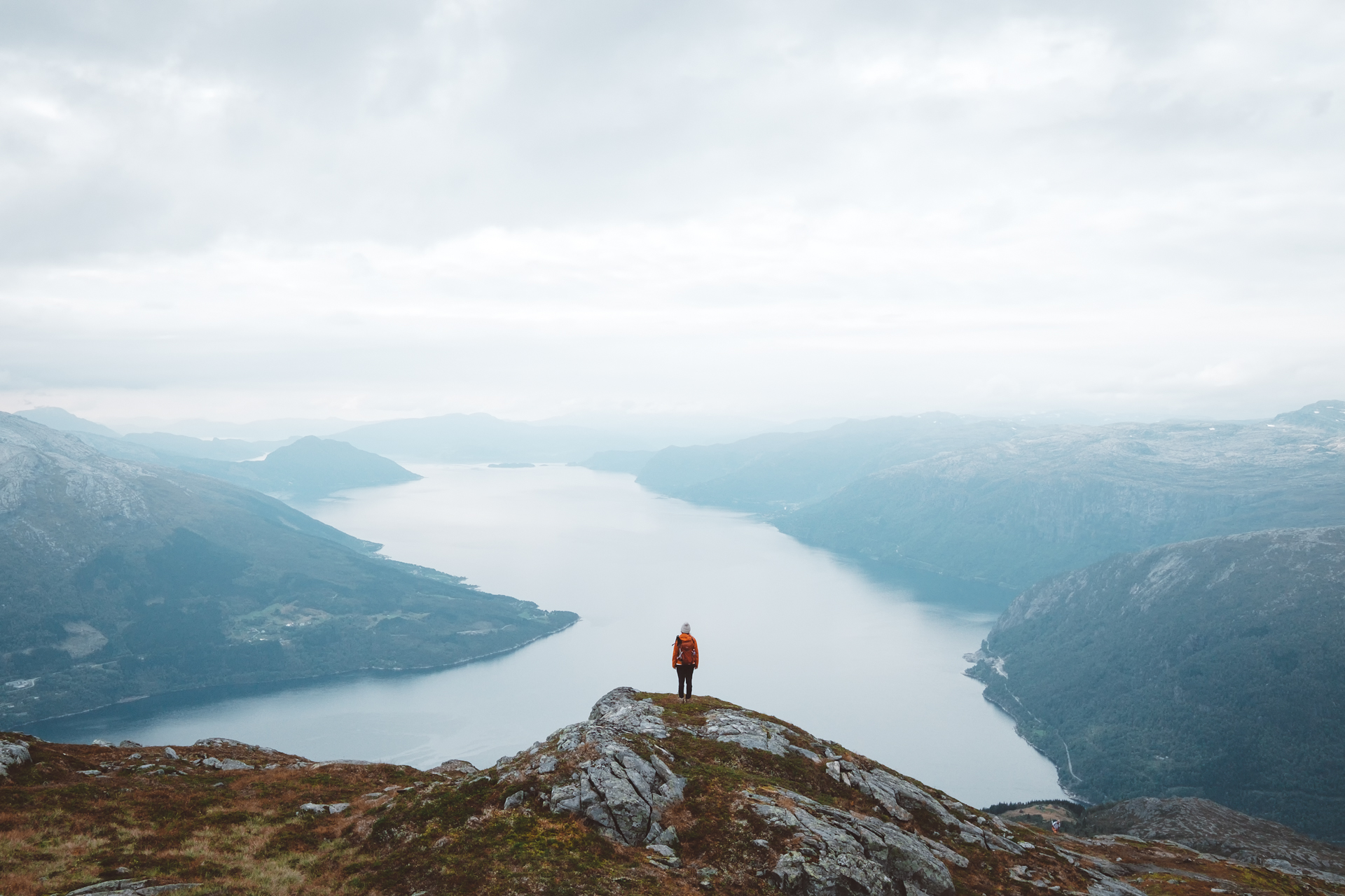 Utsikt mot hardangerfjorden, frå Oksen