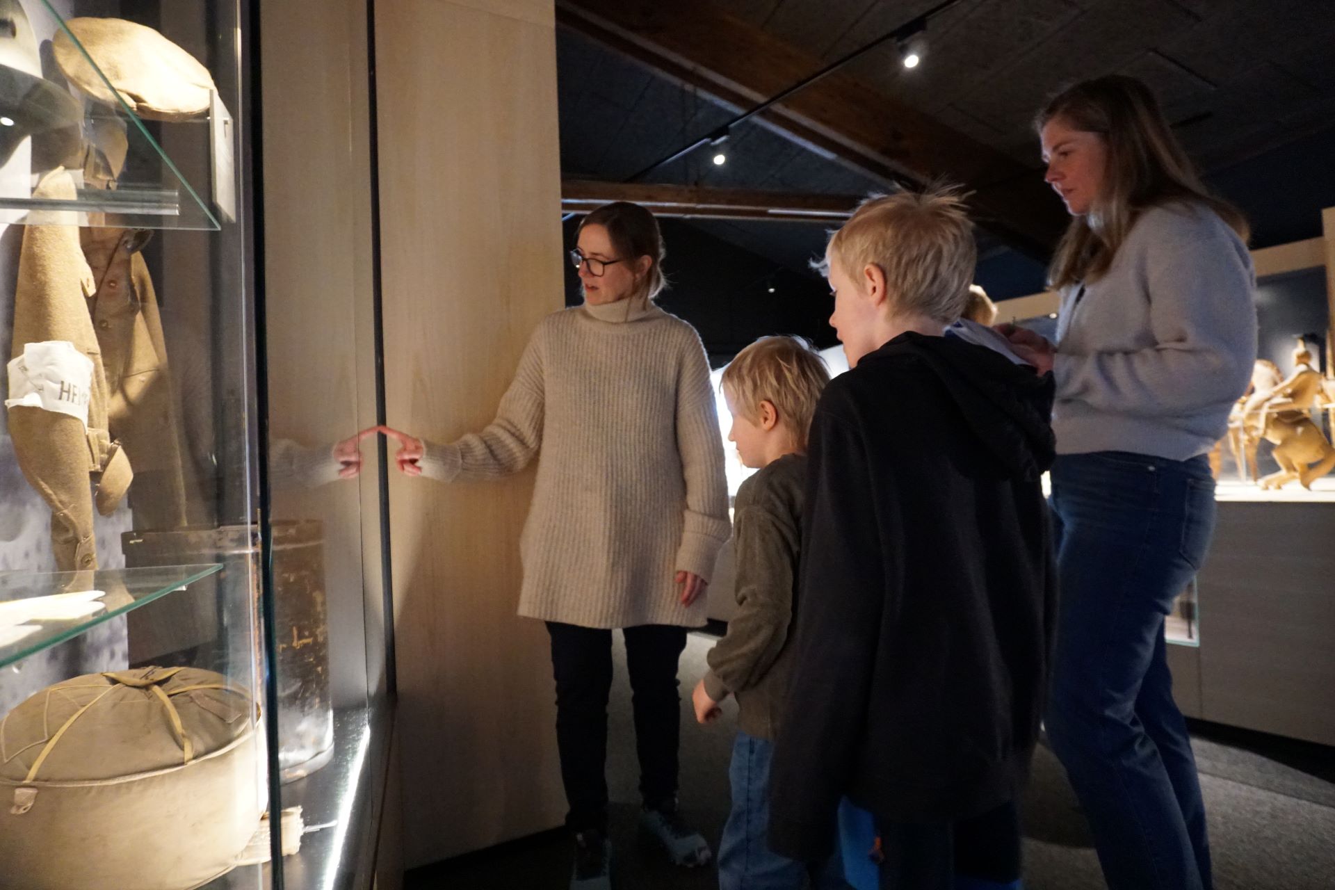 familie på voss folkemuseum