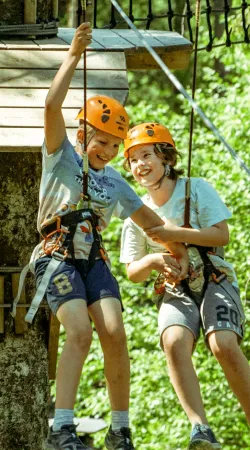 Barn i klatreparken til Voss Active