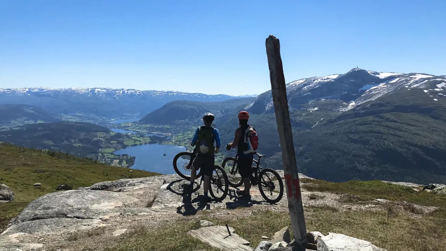 Sykling på Liaset